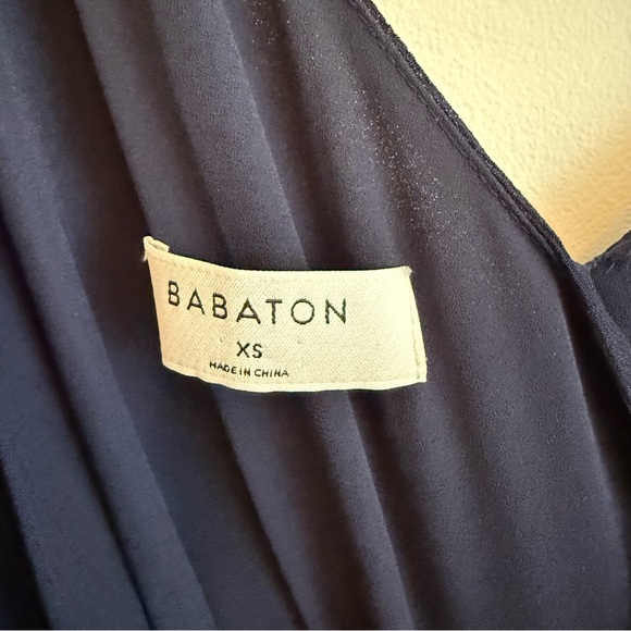 Babaton Aritzia Navy Sleeveless V Neck Wide Leg Crop Marcus Jumpsuit Size XSmall - Picture 3 of 11